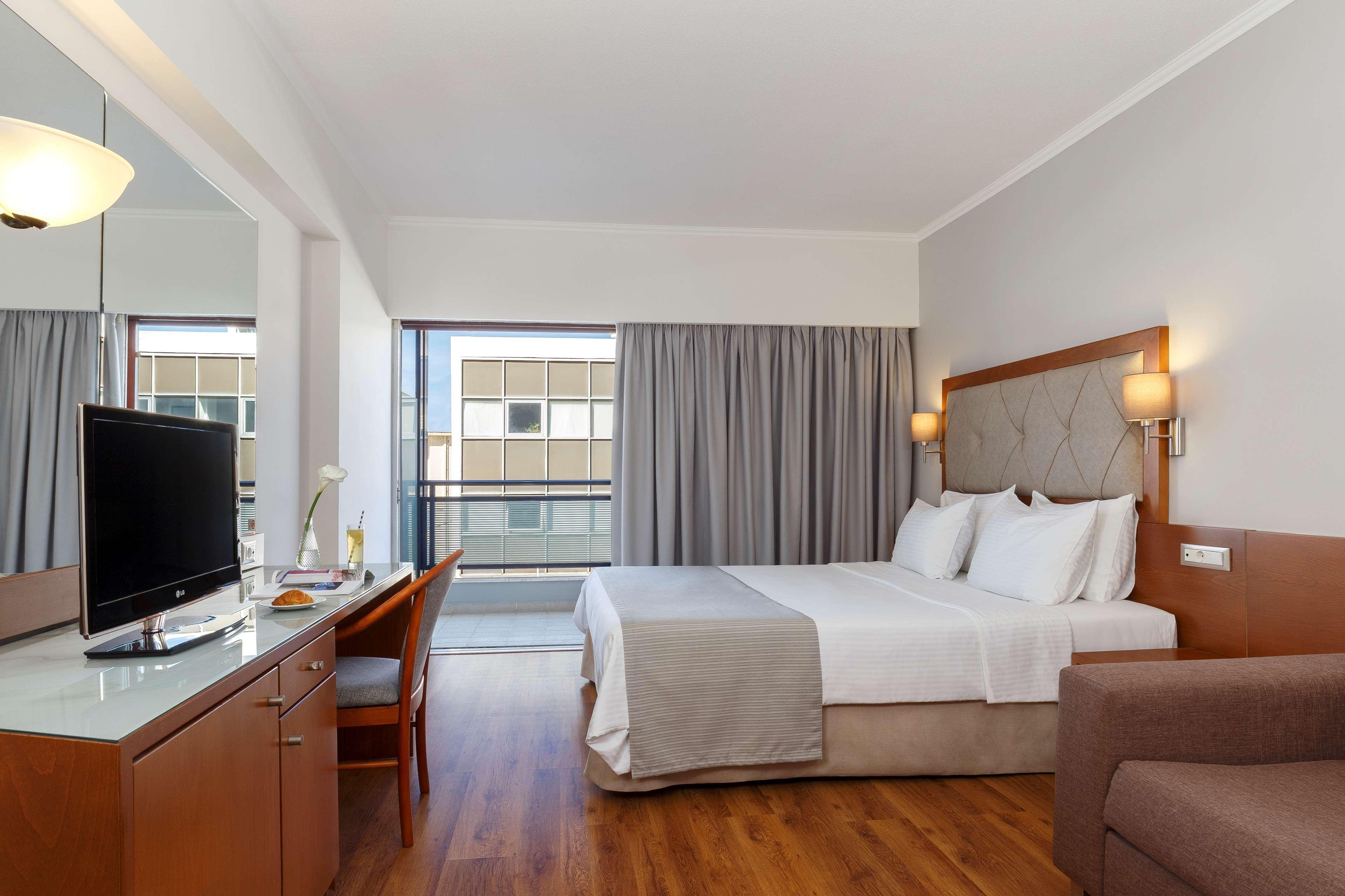 Best Western Plus Hotel Plaza Rhodes City Екстериор снимка