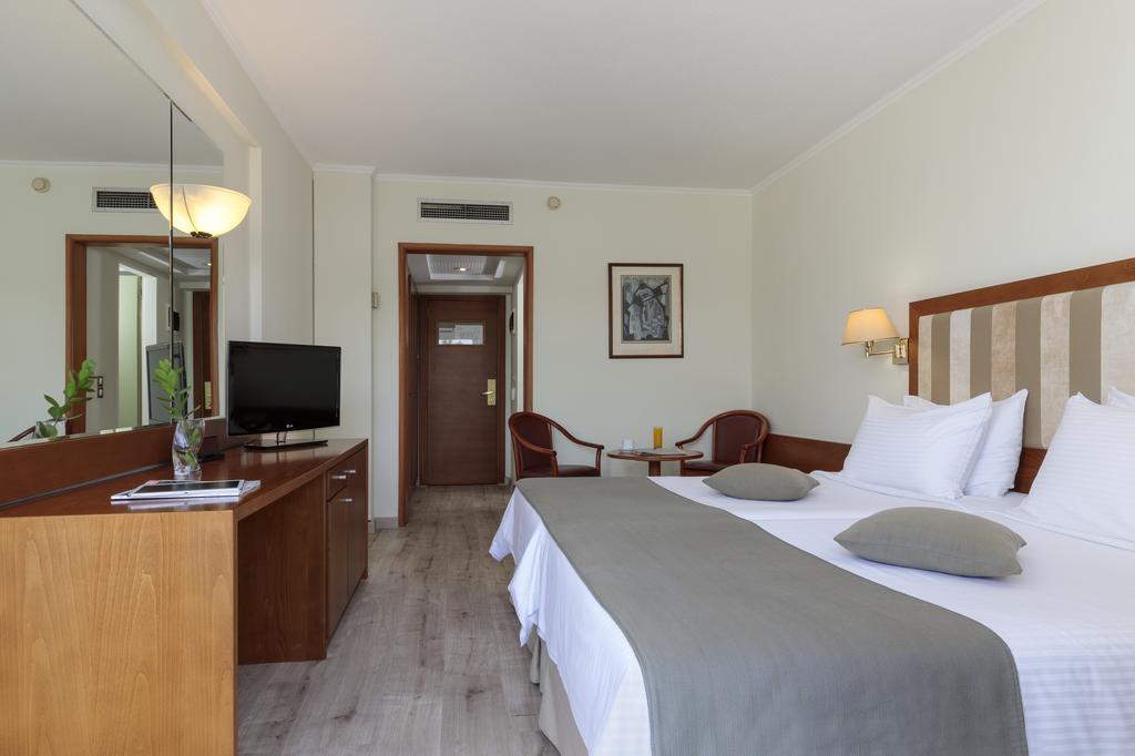 Best Western Plus Hotel Plaza Rhodes City Екстериор снимка