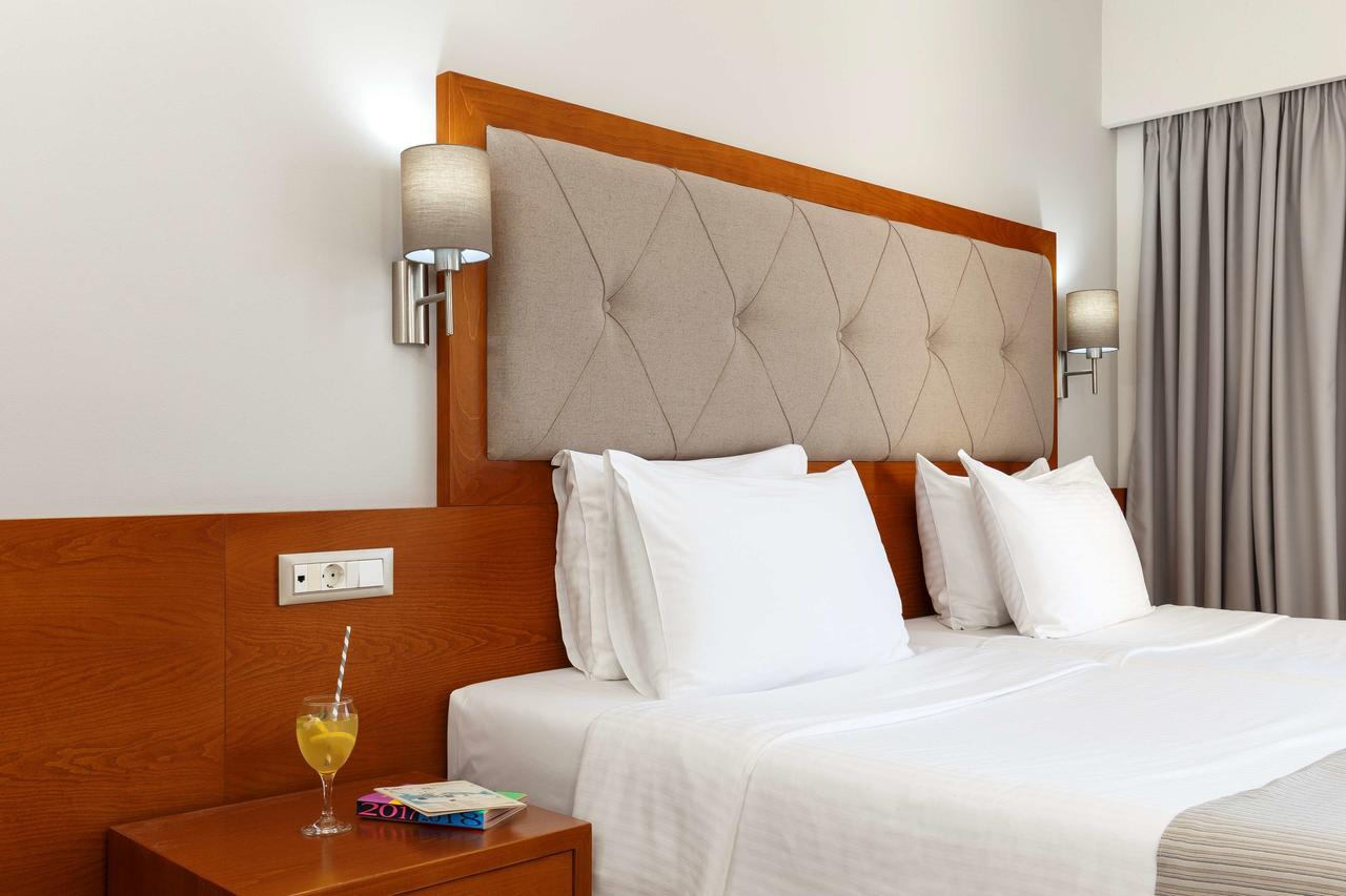 Best Western Plus Hotel Plaza Rhodes City Екстериор снимка