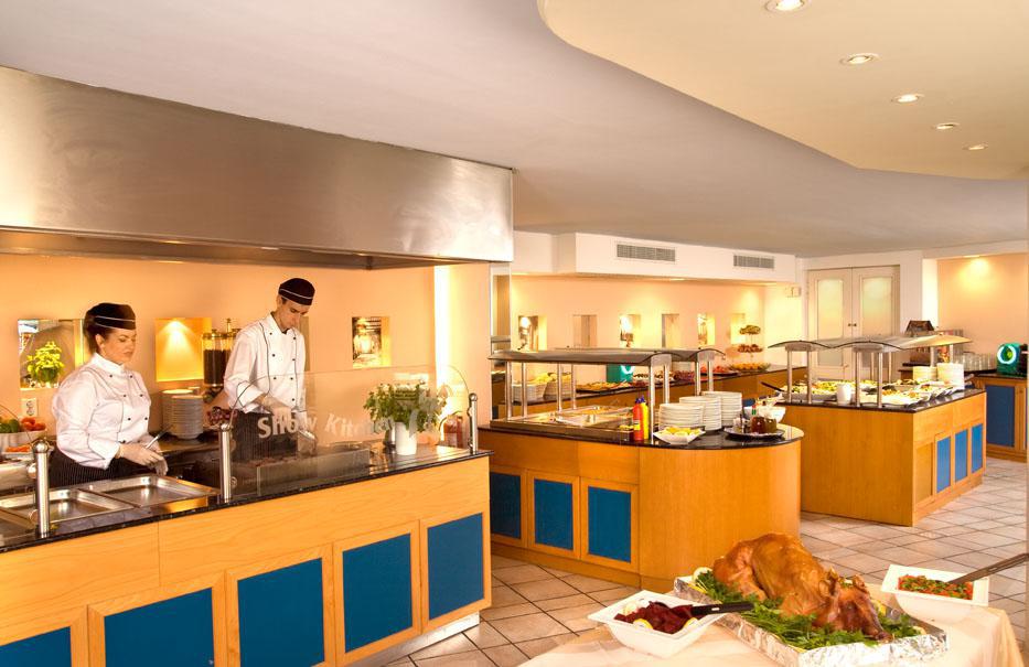 Best Western Plus Hotel Plaza Rhodes City Ресторант снимка